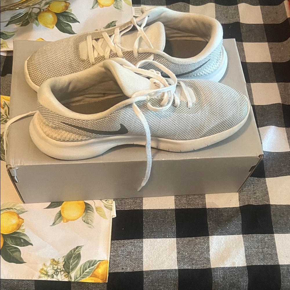 Nike Light Gray Mesh Sneakers